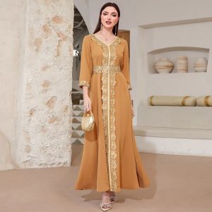 Explore Traditional Arabic Dresses