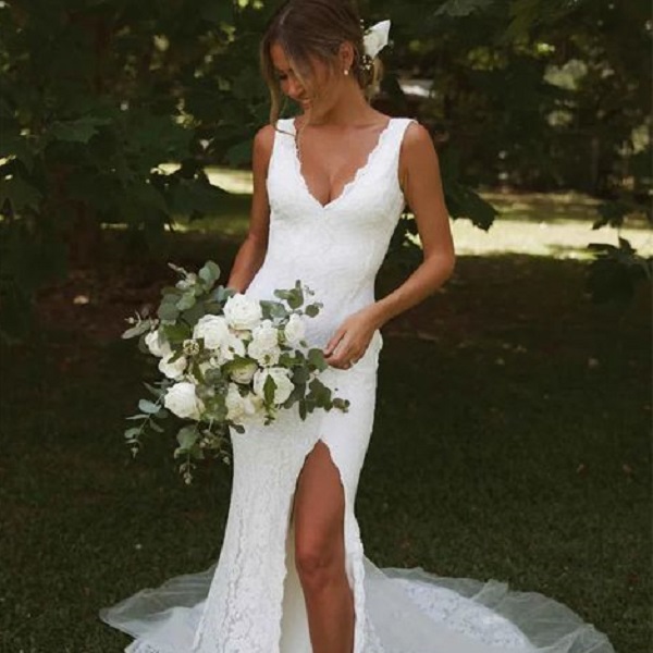 how long it typically takes to get a wedding dress