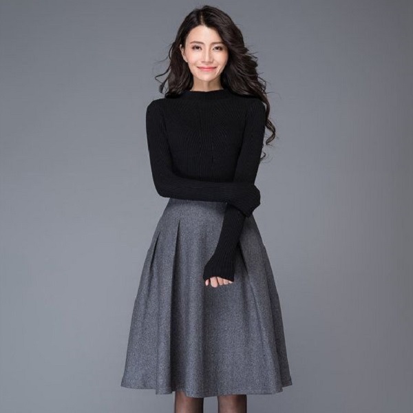 Find out if wearing skirts in winter is okay 