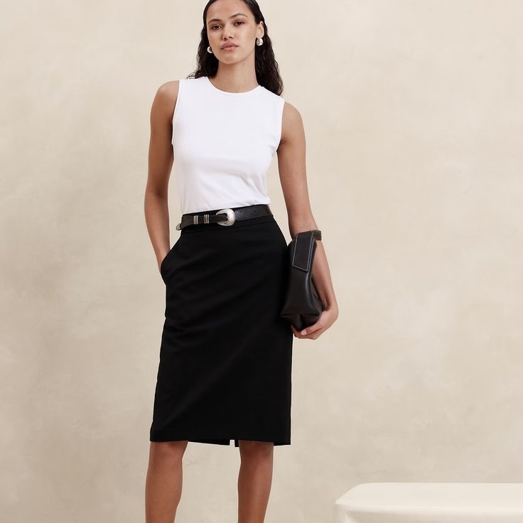 How to Look Good in a Black Skirt: A Guide to Style