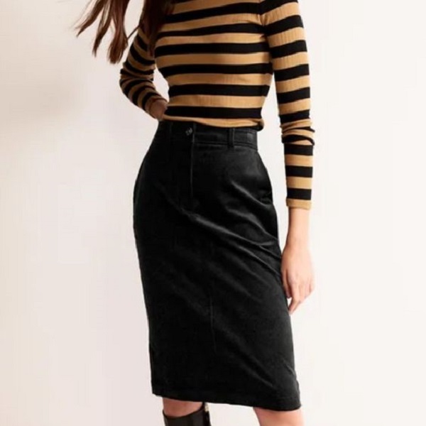 Discover tips for looking fabulous in a black skirt.