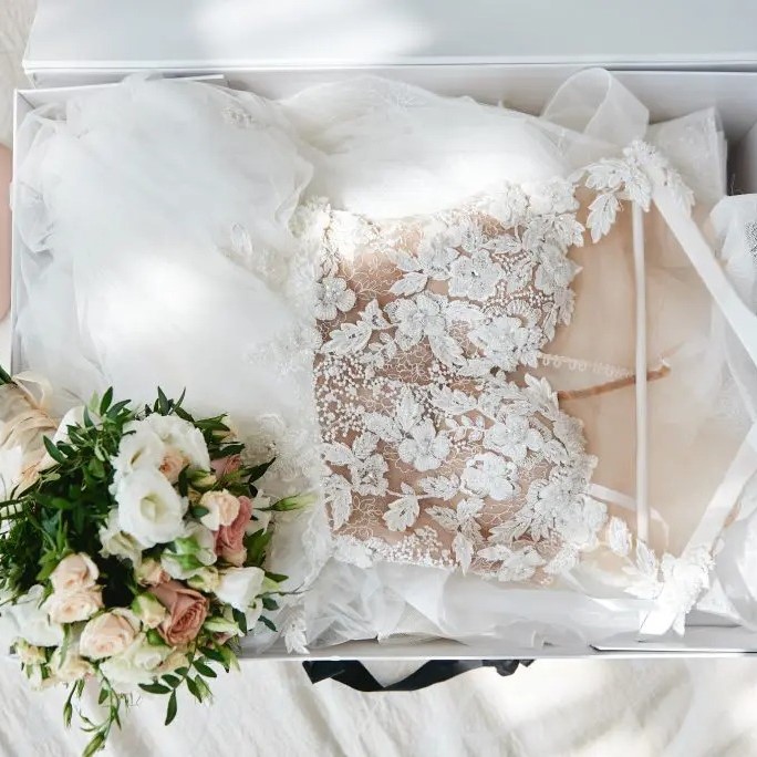 How to Store Wedding Dress Before Wedding