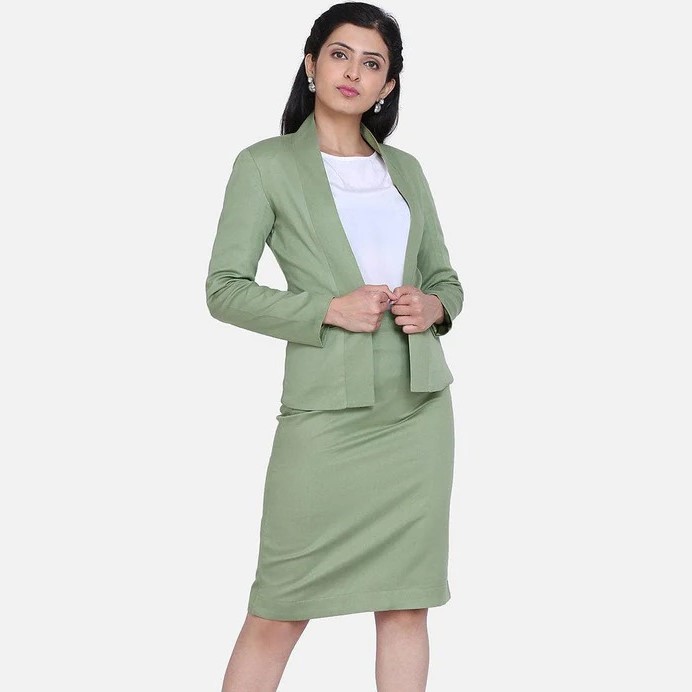 Elevate Your Wardrobe with the Perfect Women’s Skirt Suit