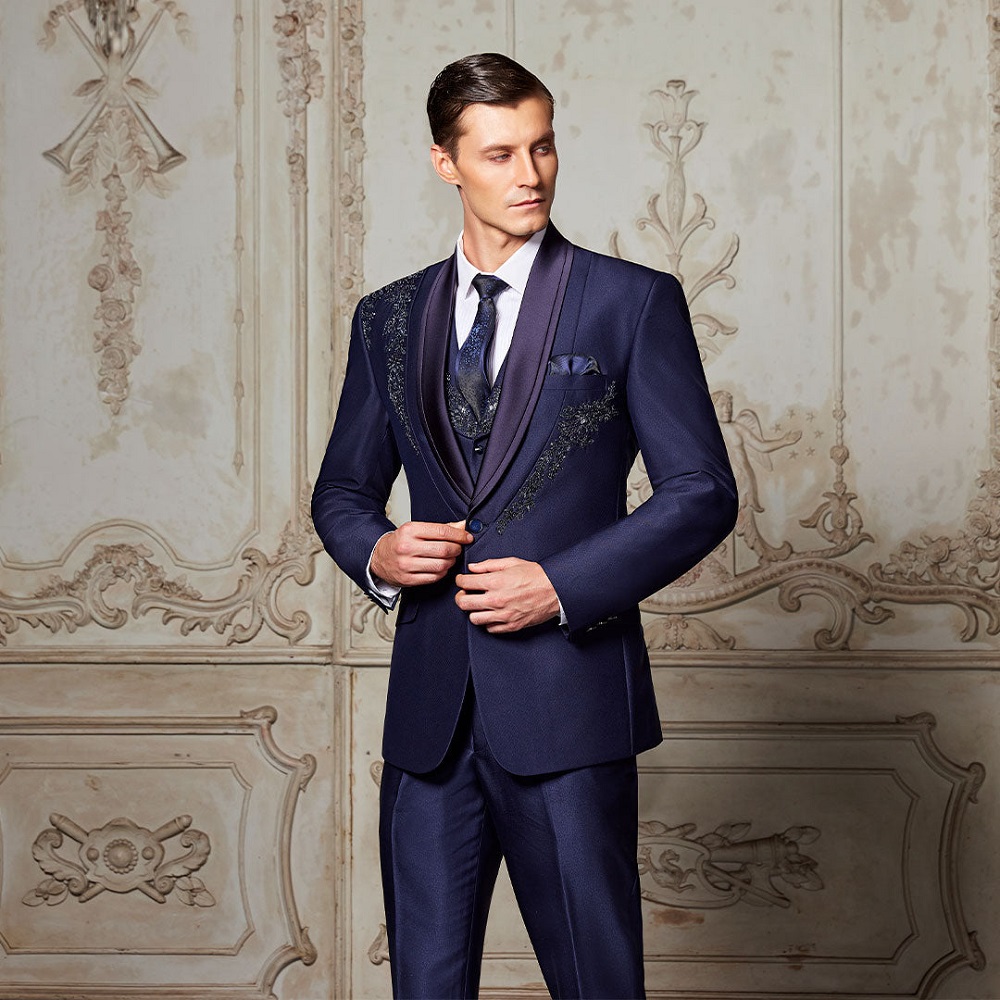 Blue Suit Trends: Modern Styles to Refresh Your Wardrobe