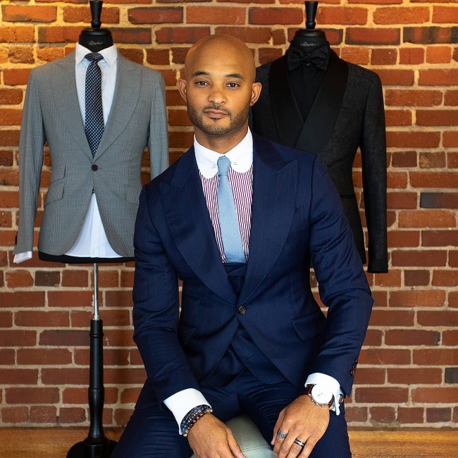 What is a Bespoke Suit? The Art of Tailoring to Your Unique Style