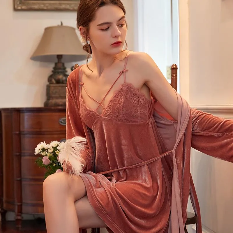 Romantic Sleepwear for Ladies: Chic and Elegant Choices for 2025