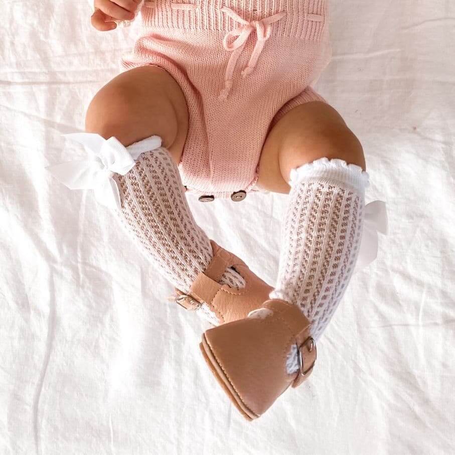 bow-lace-knee-baby-socks-styled